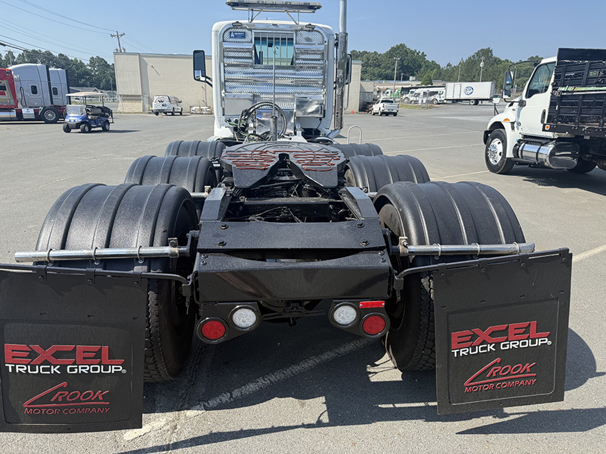 2020 Peterbilt 567 - image 5 of 6