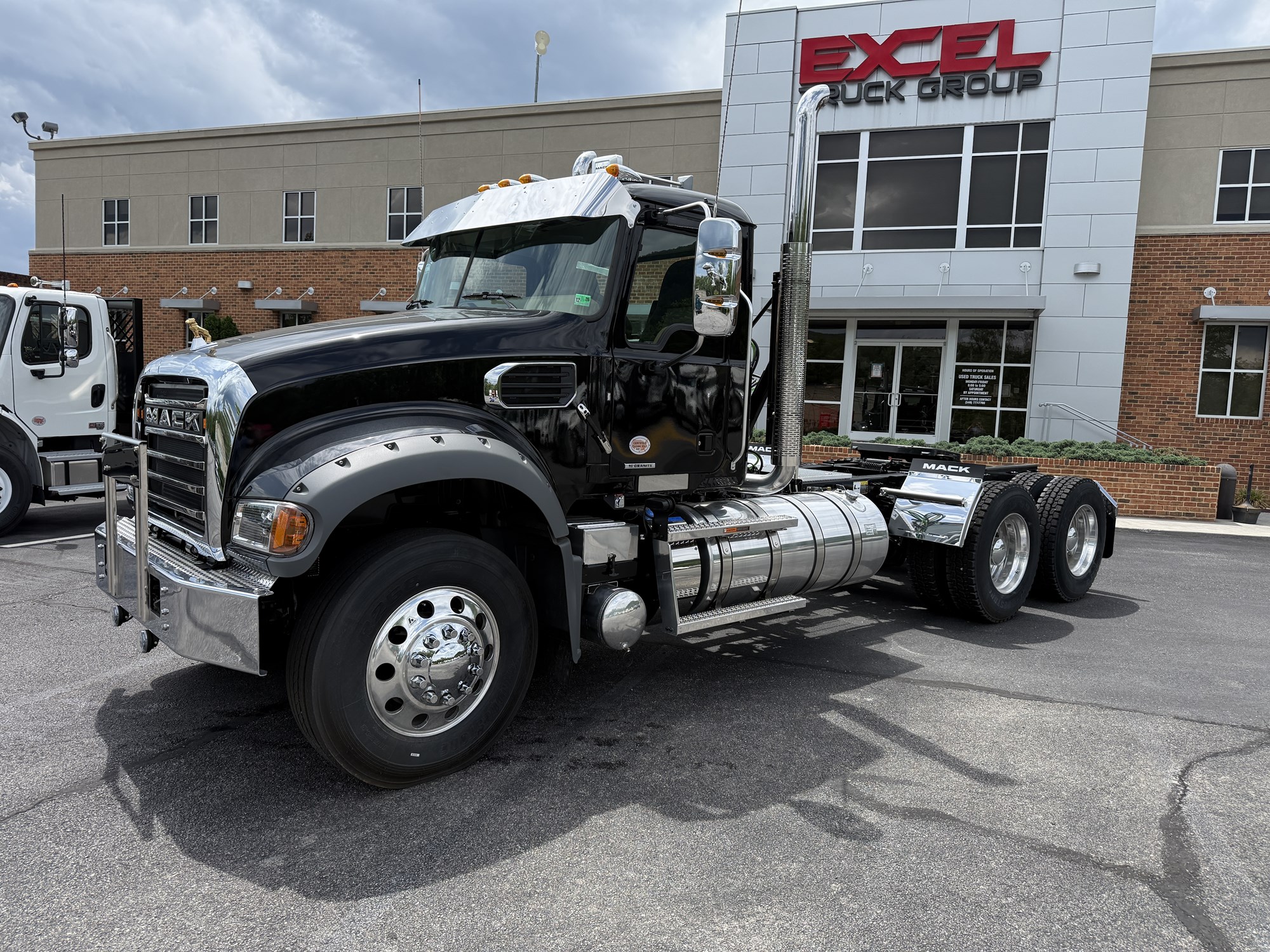 2026 Mack Granite - image 2 of 6