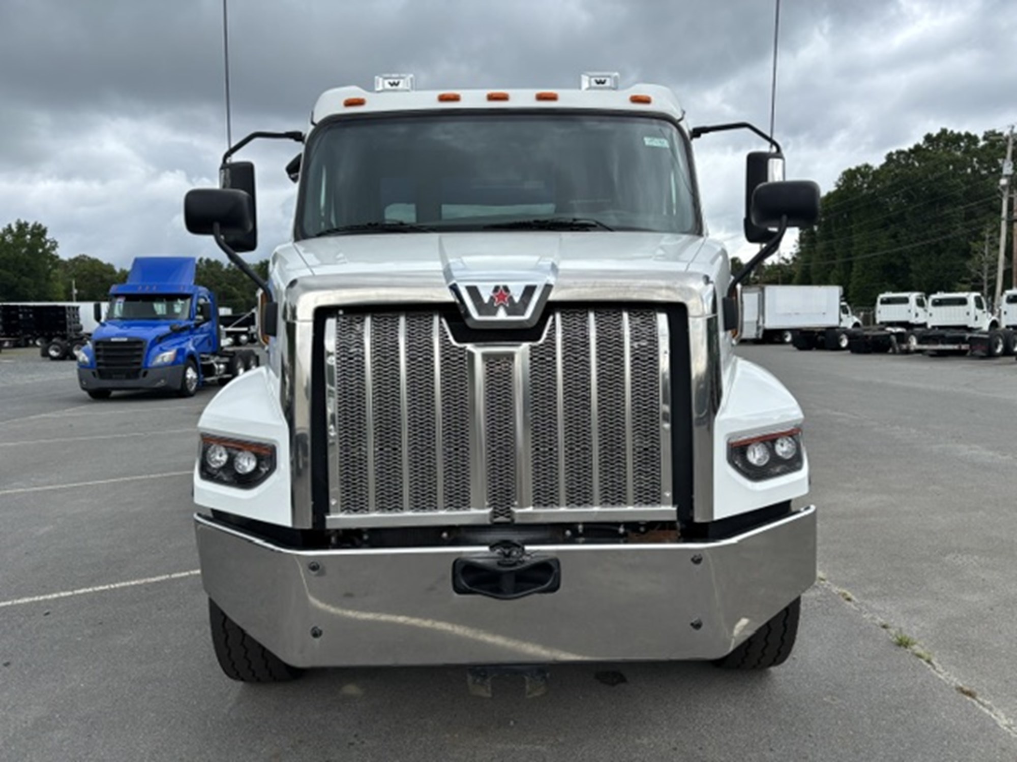 2025 Western Star 47X — photo 2
