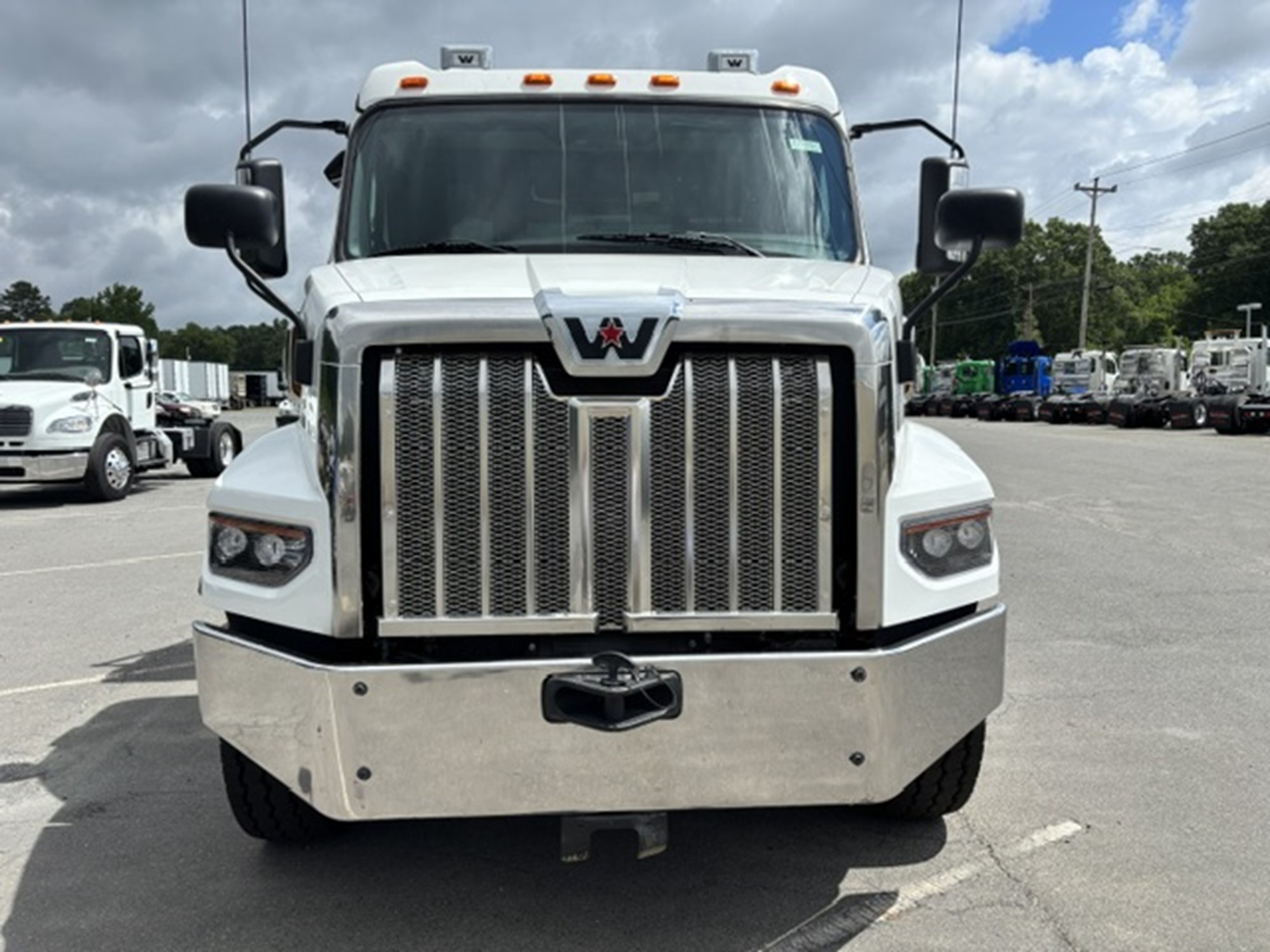2025 Western Star 47X — photo 2