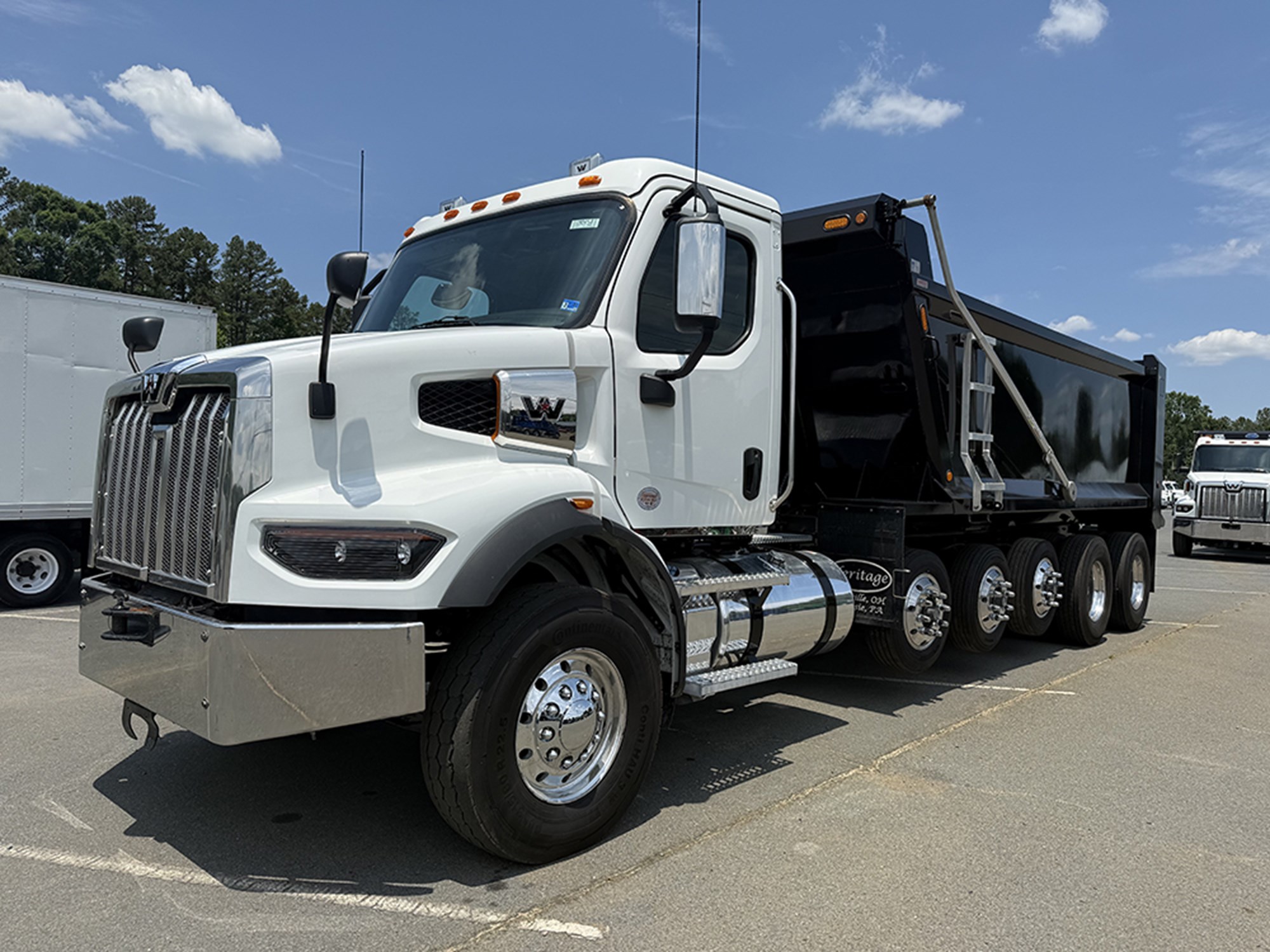 2025 Western Star 47X 2025 Western Star 47X - image 1 of 6
