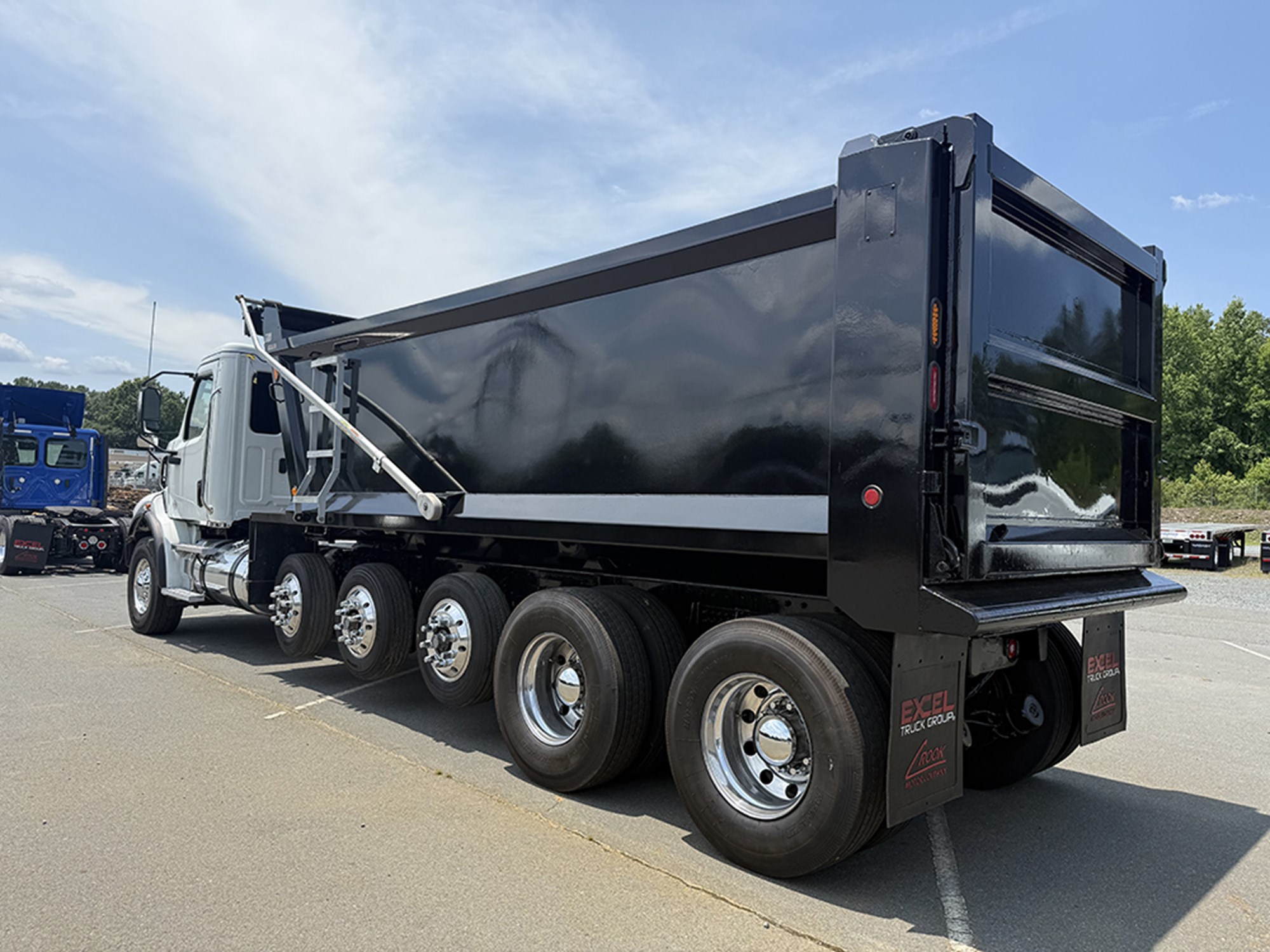 2025 Western Star 47X 2025 Western Star 47X - image 6 of 6