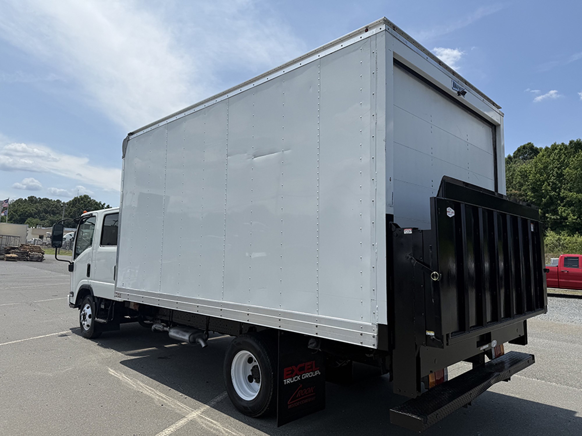 2020 Isuzu NPR 2020 Isuzu NPR - image 6 of 6