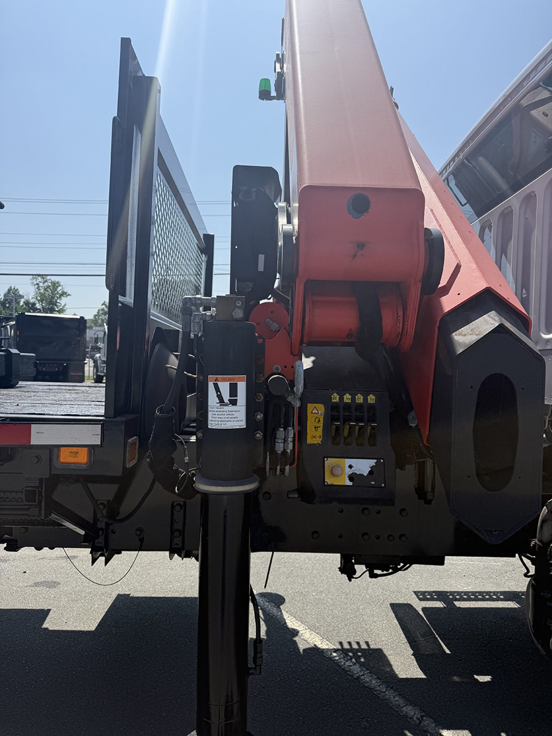 2017 Freightliner 108SD 2017 Freightliner 108SD - image 5 of 6