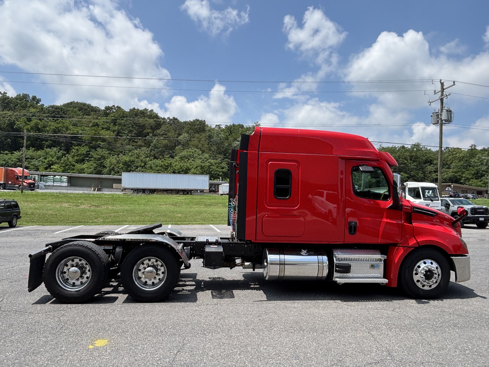 2020 Freightliner Cascadia 126 2020 Freightliner Cascadia 126 - image 6 of 6