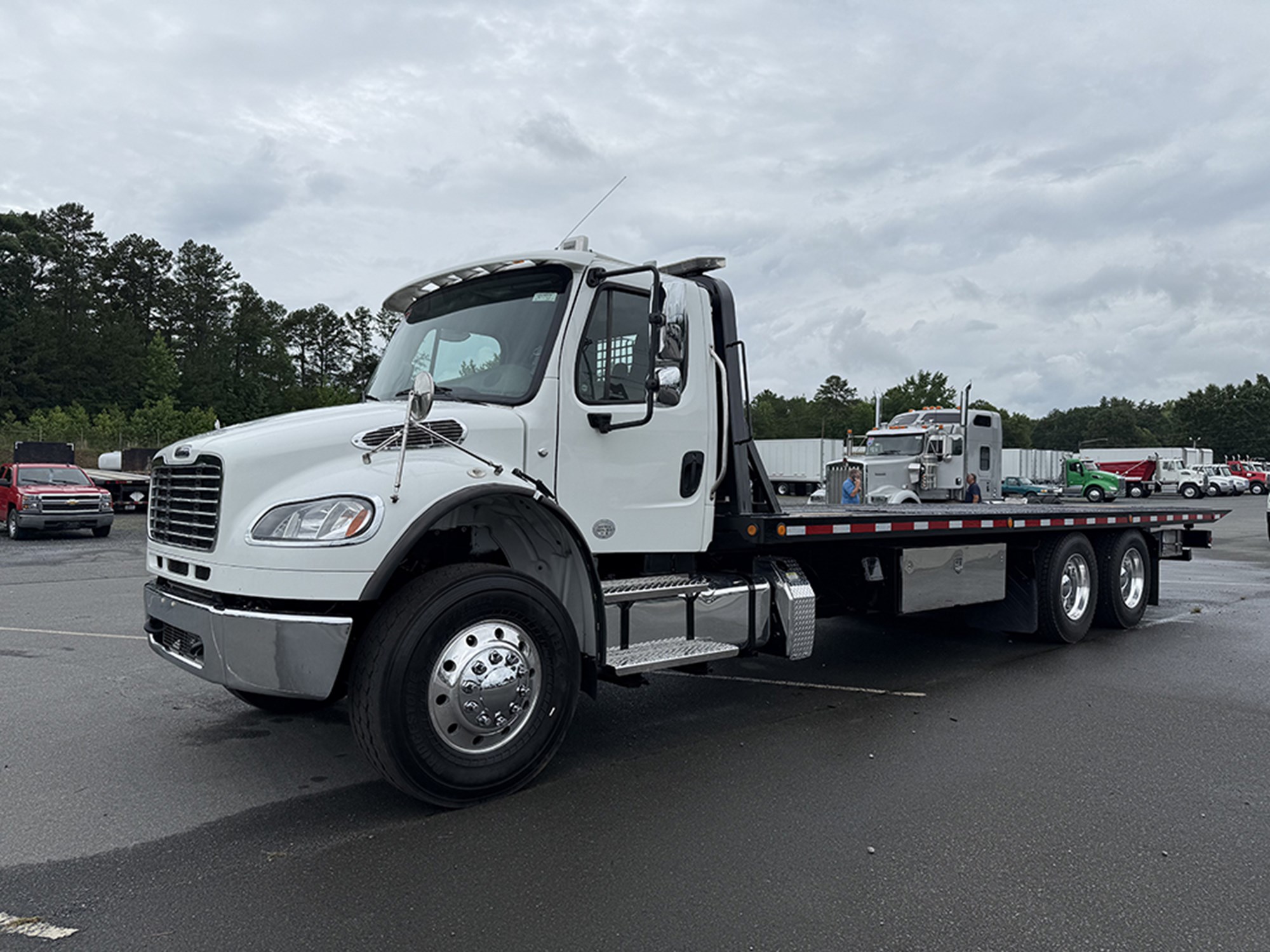 2020 Freightliner eM2