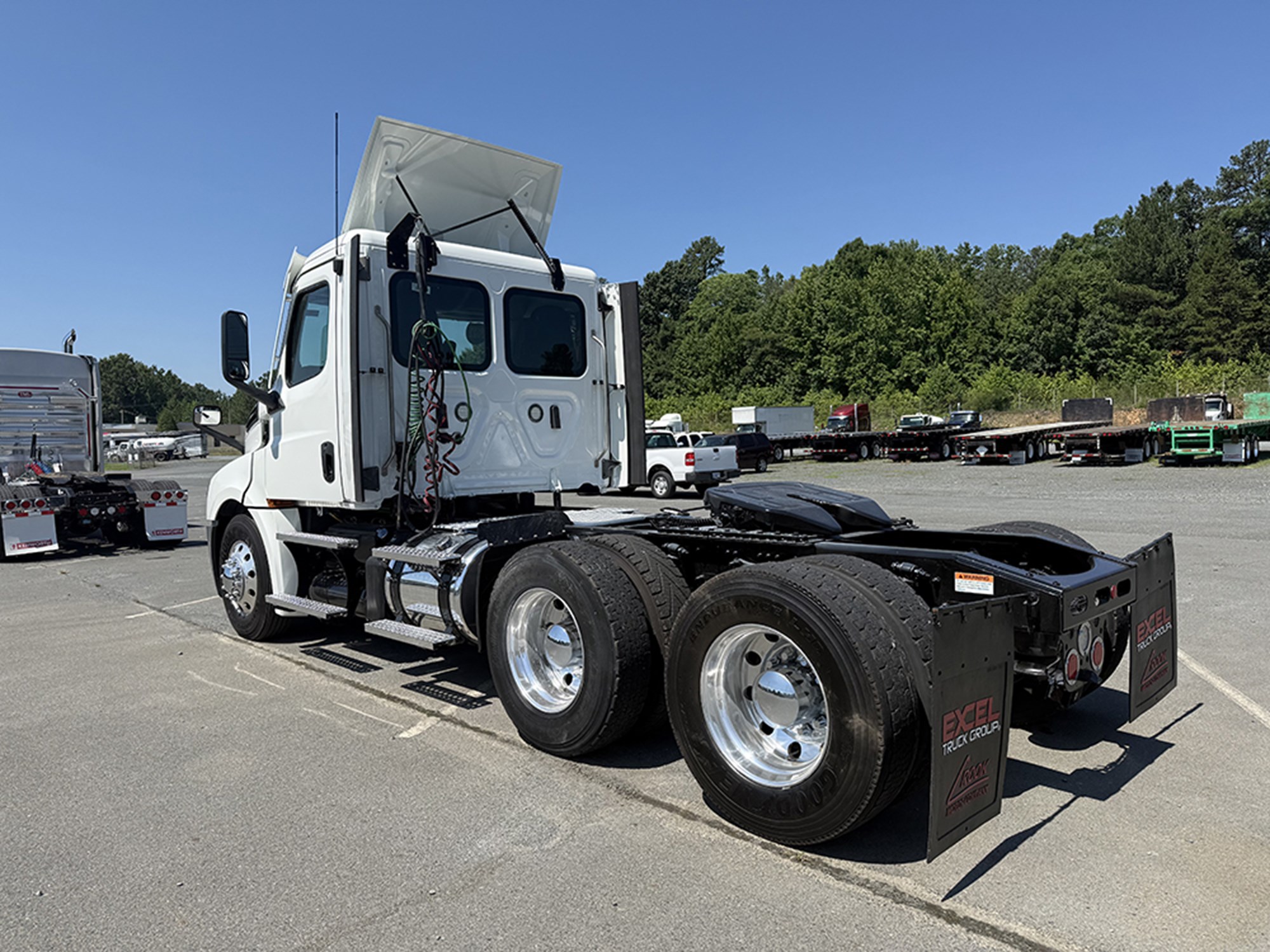 2022 Freightliner CASCADIA 126 2022 Freightliner CASCADIA 126 - image 6 of 6