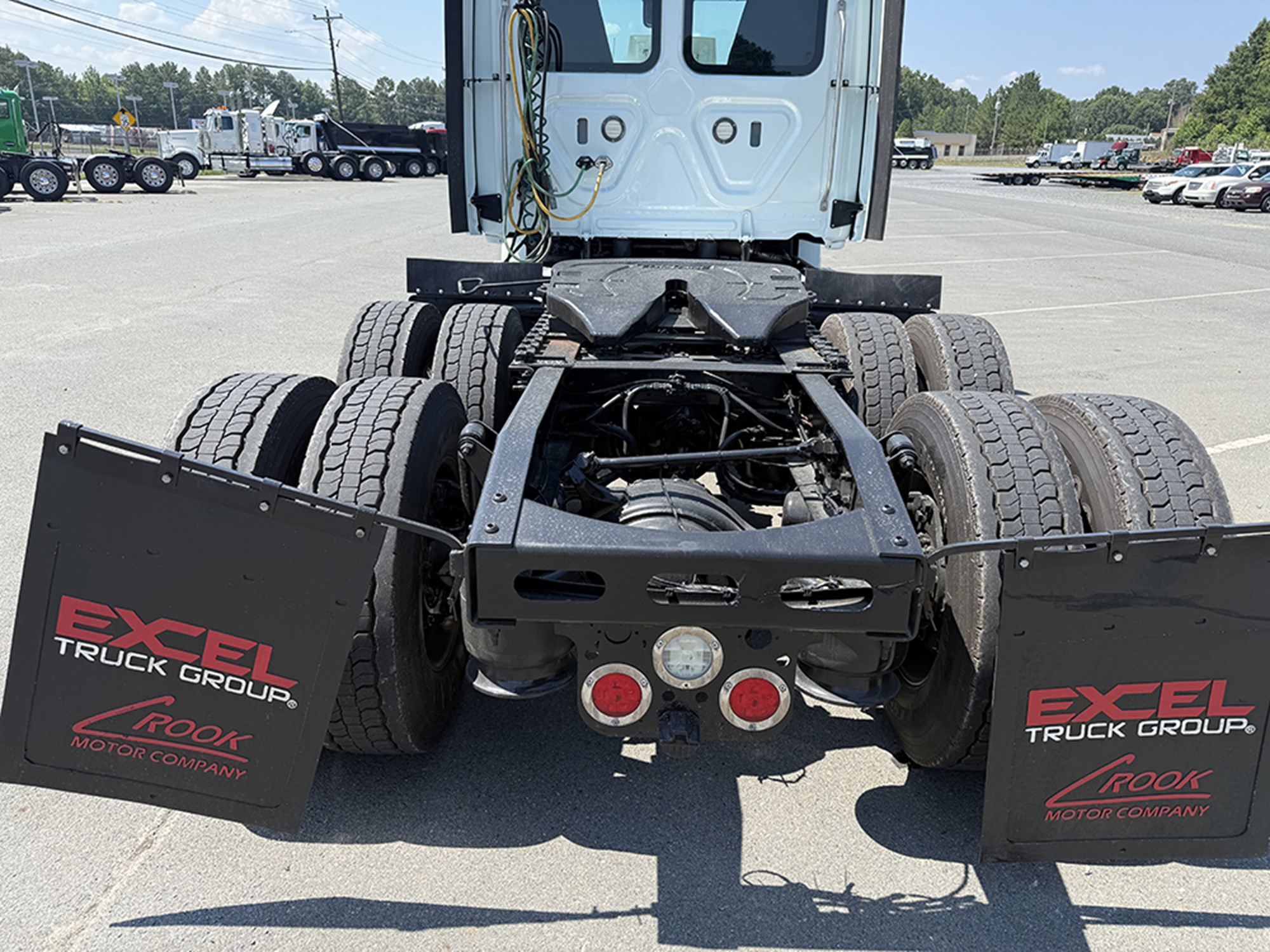 2020 Freightliner Cascadia — photo 5