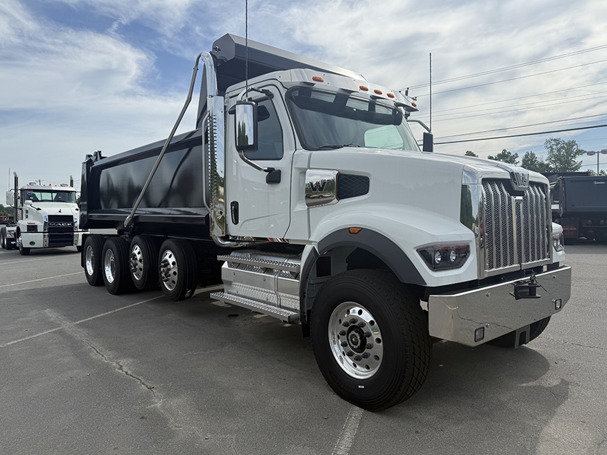 2026 Western Star 49X in Charlotte, NC — photo 2