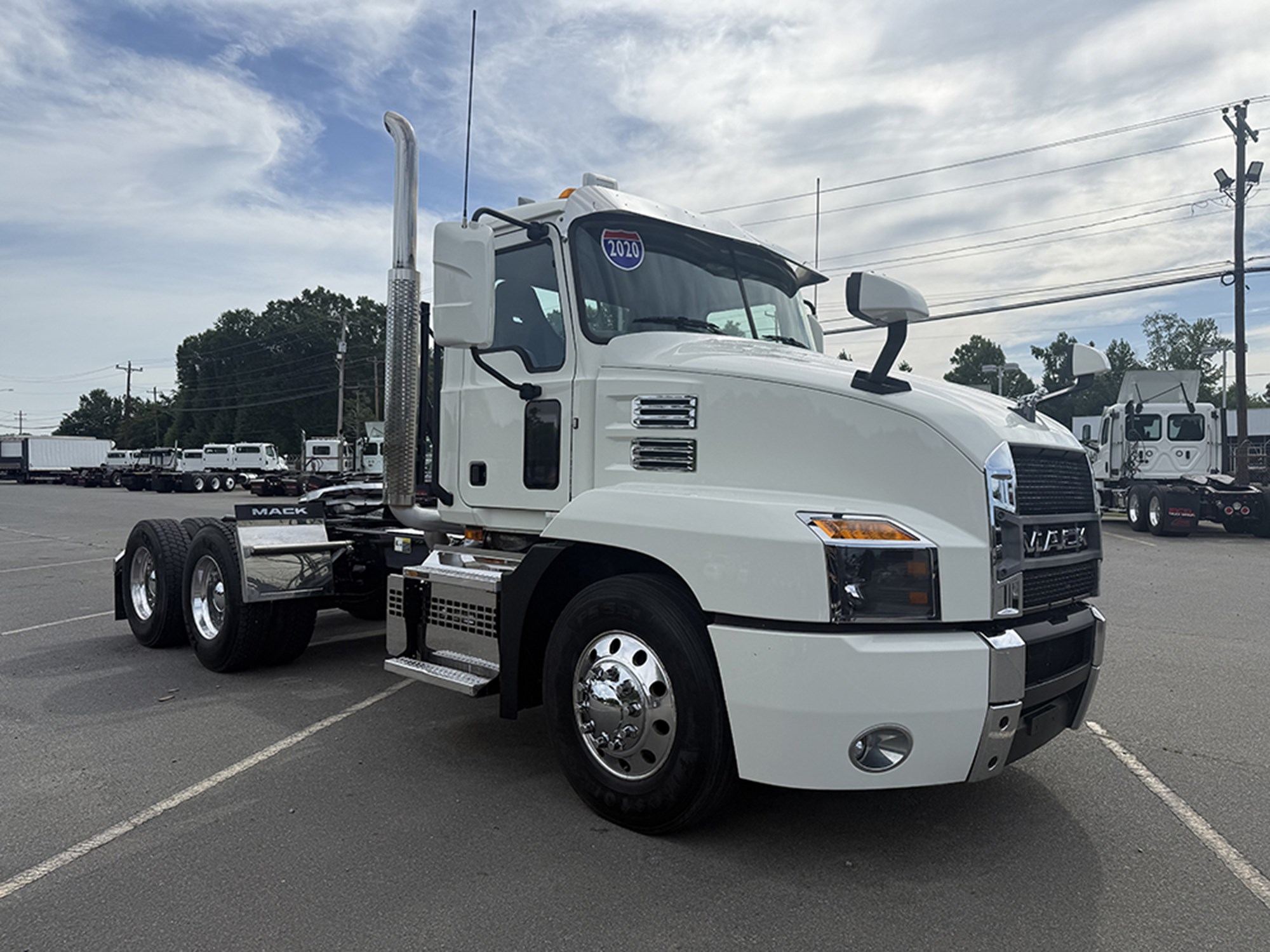 2020 Mack Anthem 2020 Mack Anthem - image 2 of 6
