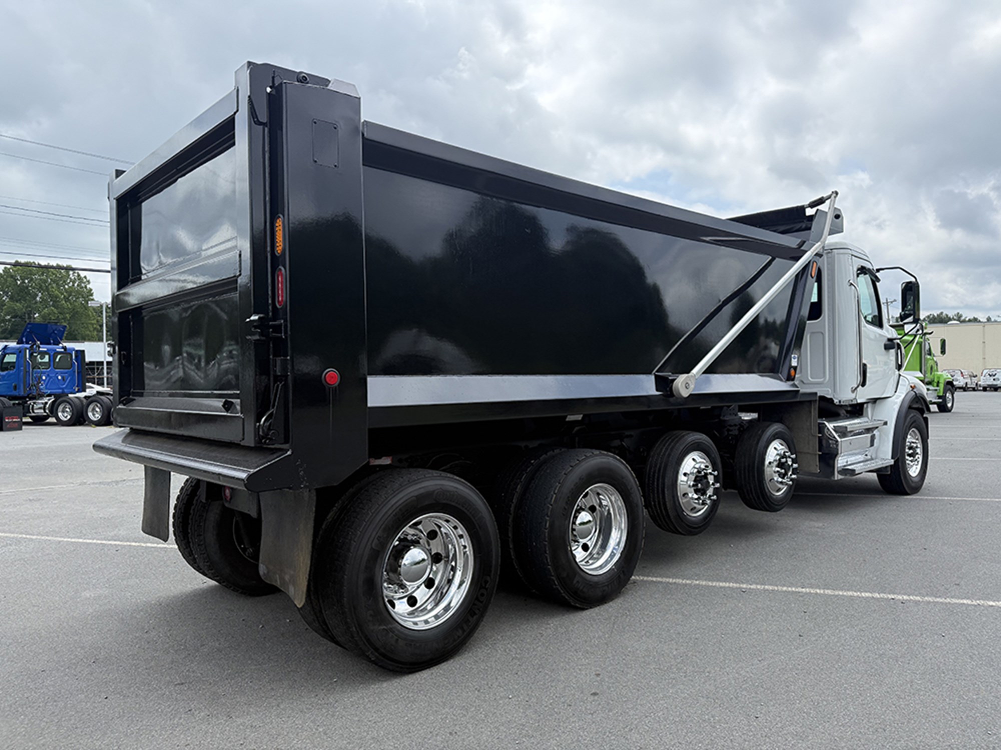 2025 Western Star 47X — photo 4