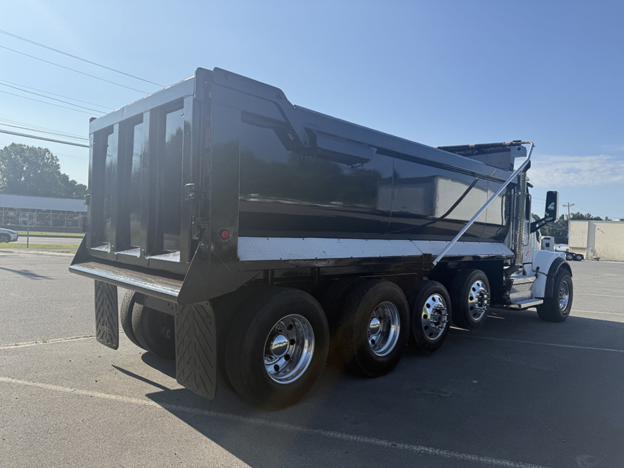 2019 Peterbilt 567 2019 Peterbilt 567 - image 4 of 6