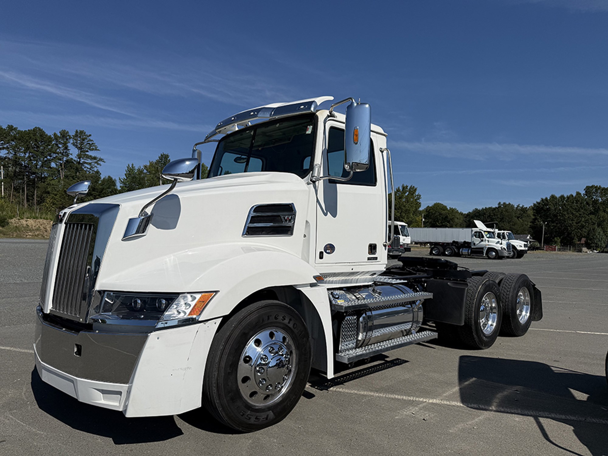 2021 Western Star 5700XE DC 2021 Western Star 5700XE DC - image 1 of 6
