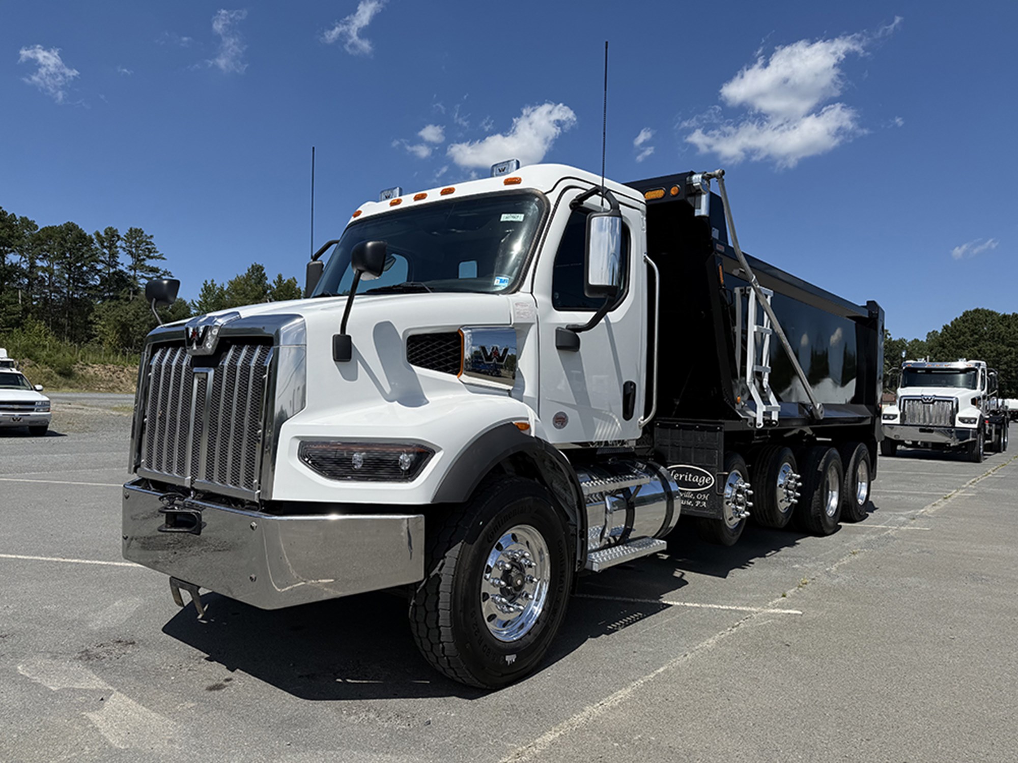 2025 Western Star 47X 2025 Western Star 47X - image 1 of 6