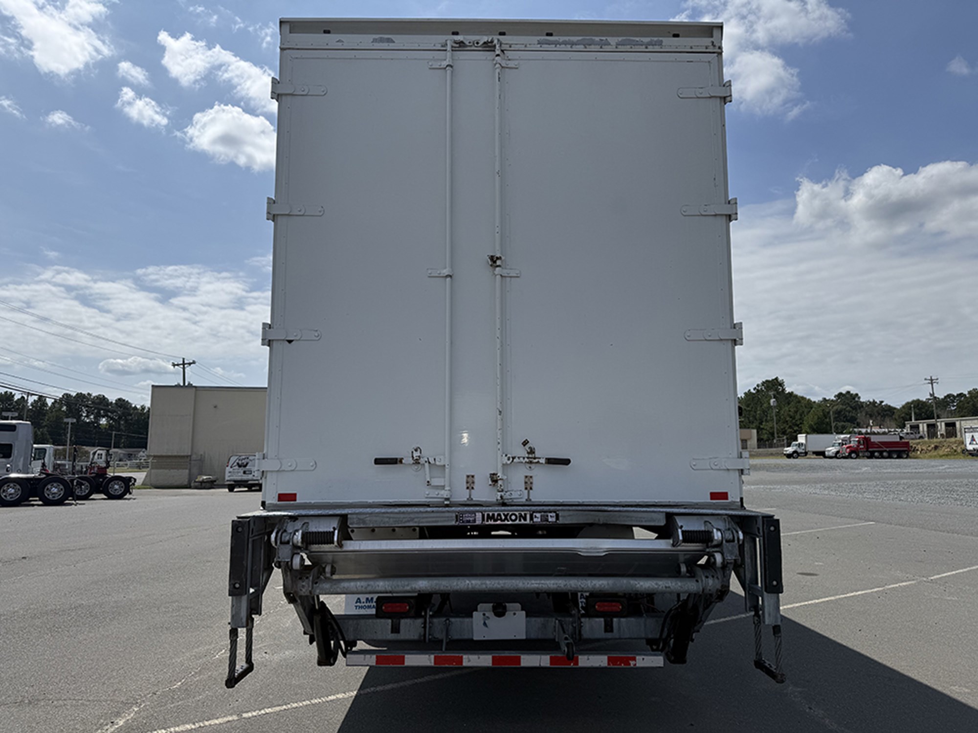 2019 Freightliner M2 - image 5 of 6