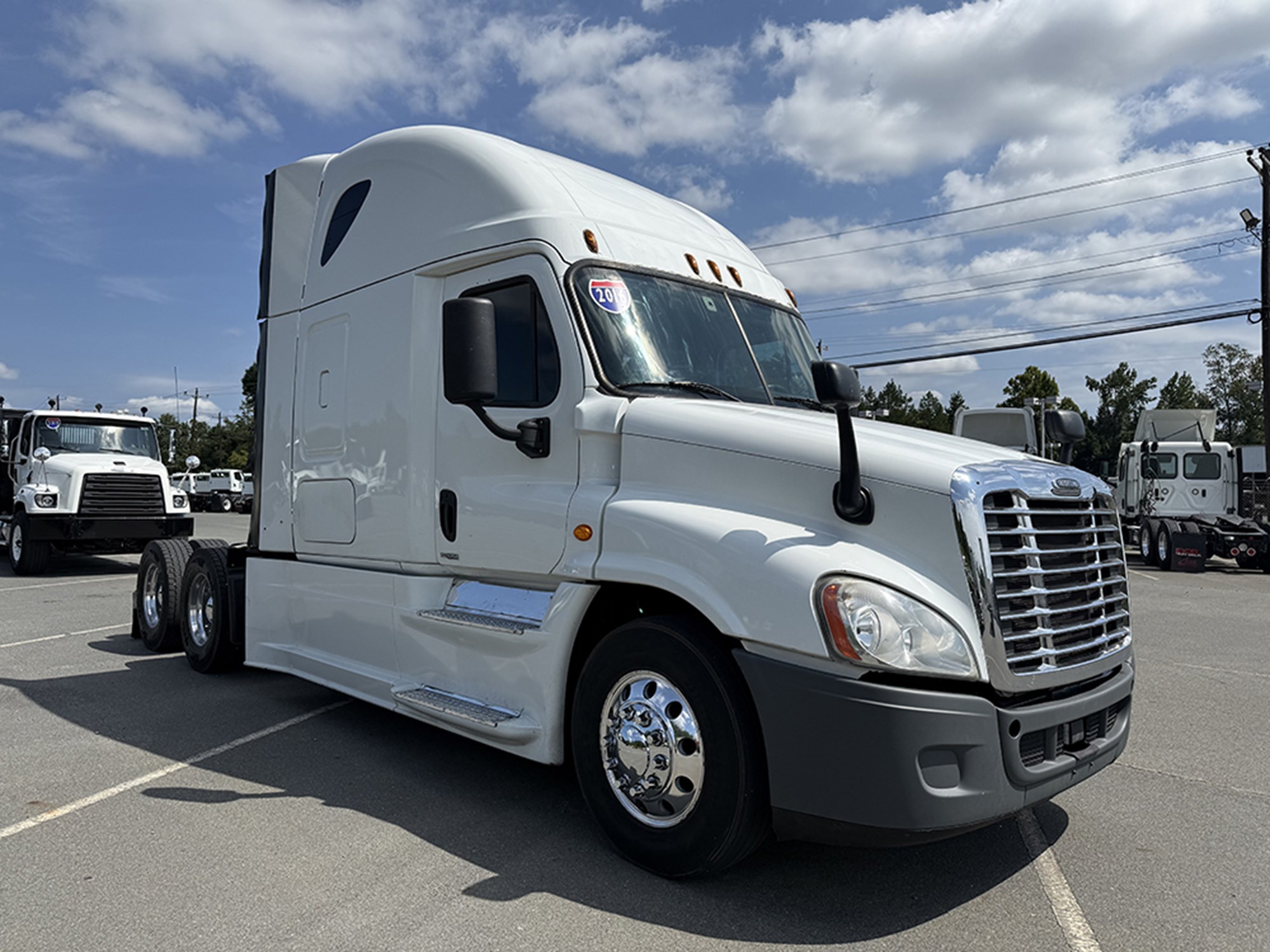 2016 Freightliner Cascadia — photo 2
