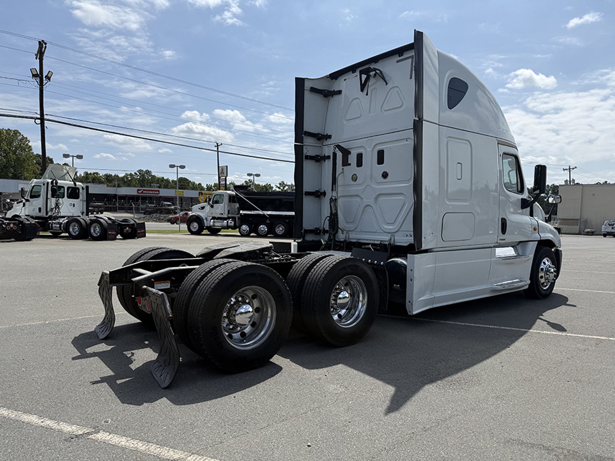 2016 Freightliner Cascadia — photo 4