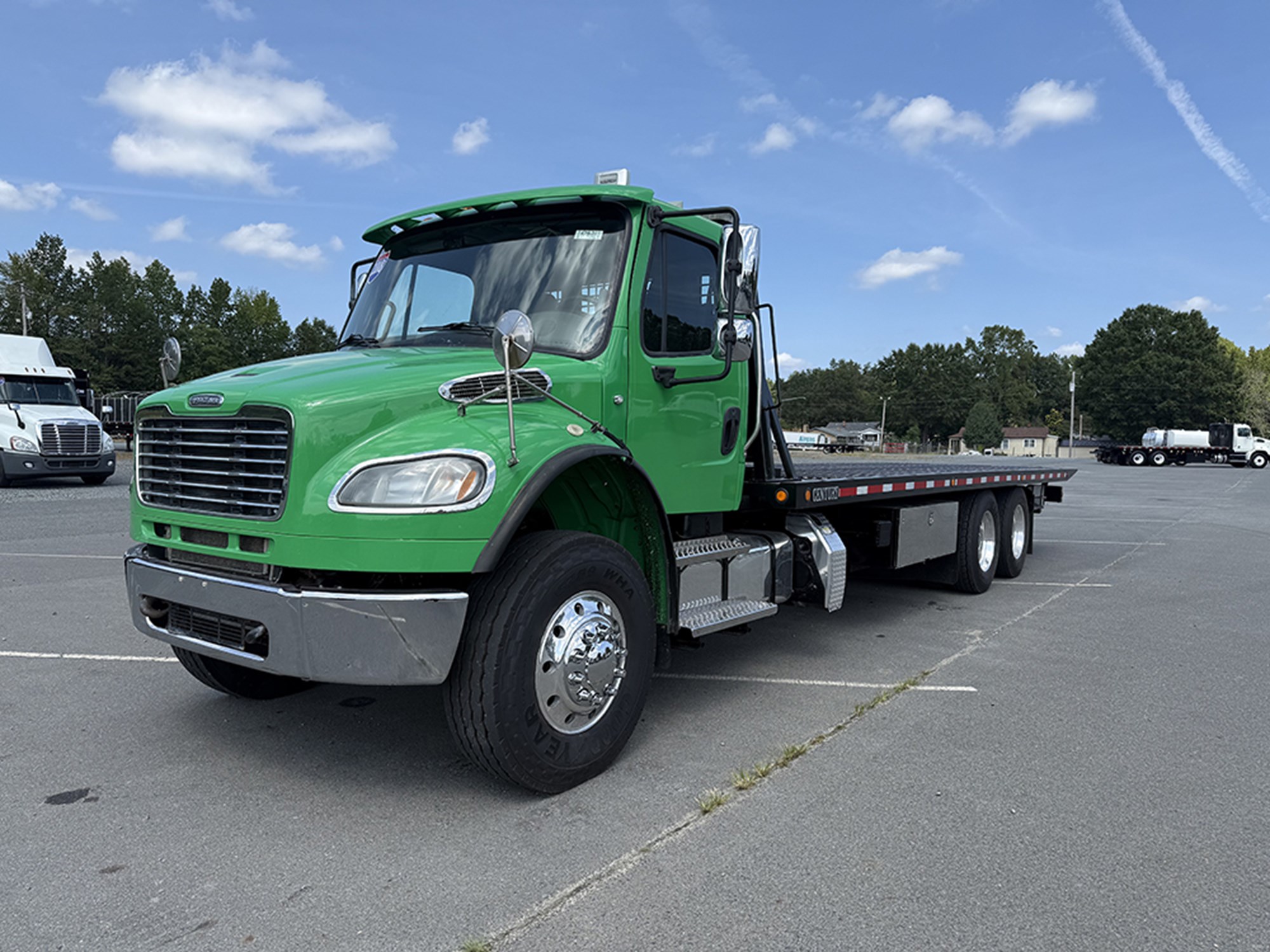 2018 Freightliner M2 - image 1 of 6