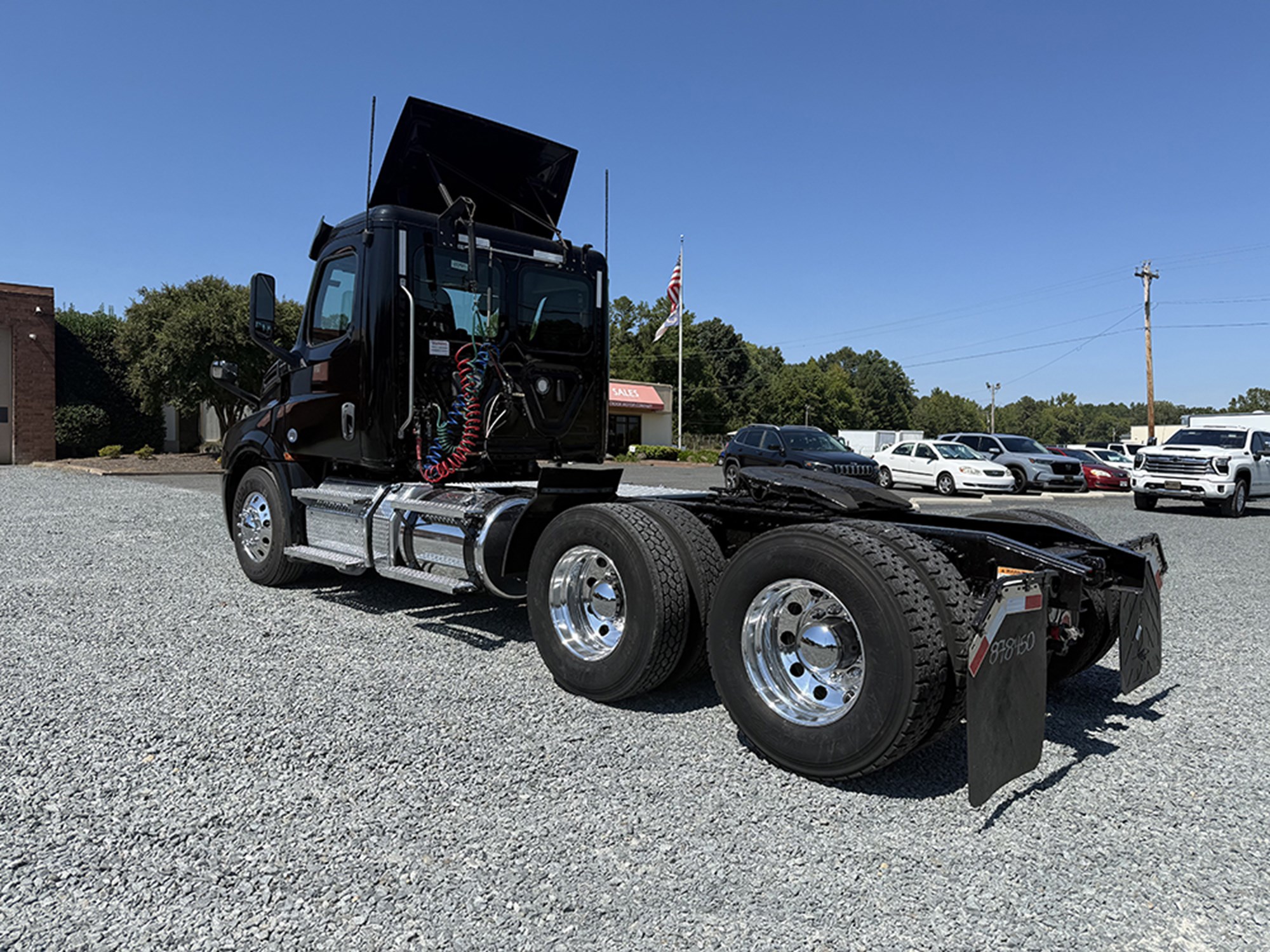 2020 Freightliner Cascadia 126 - image 6 of 6