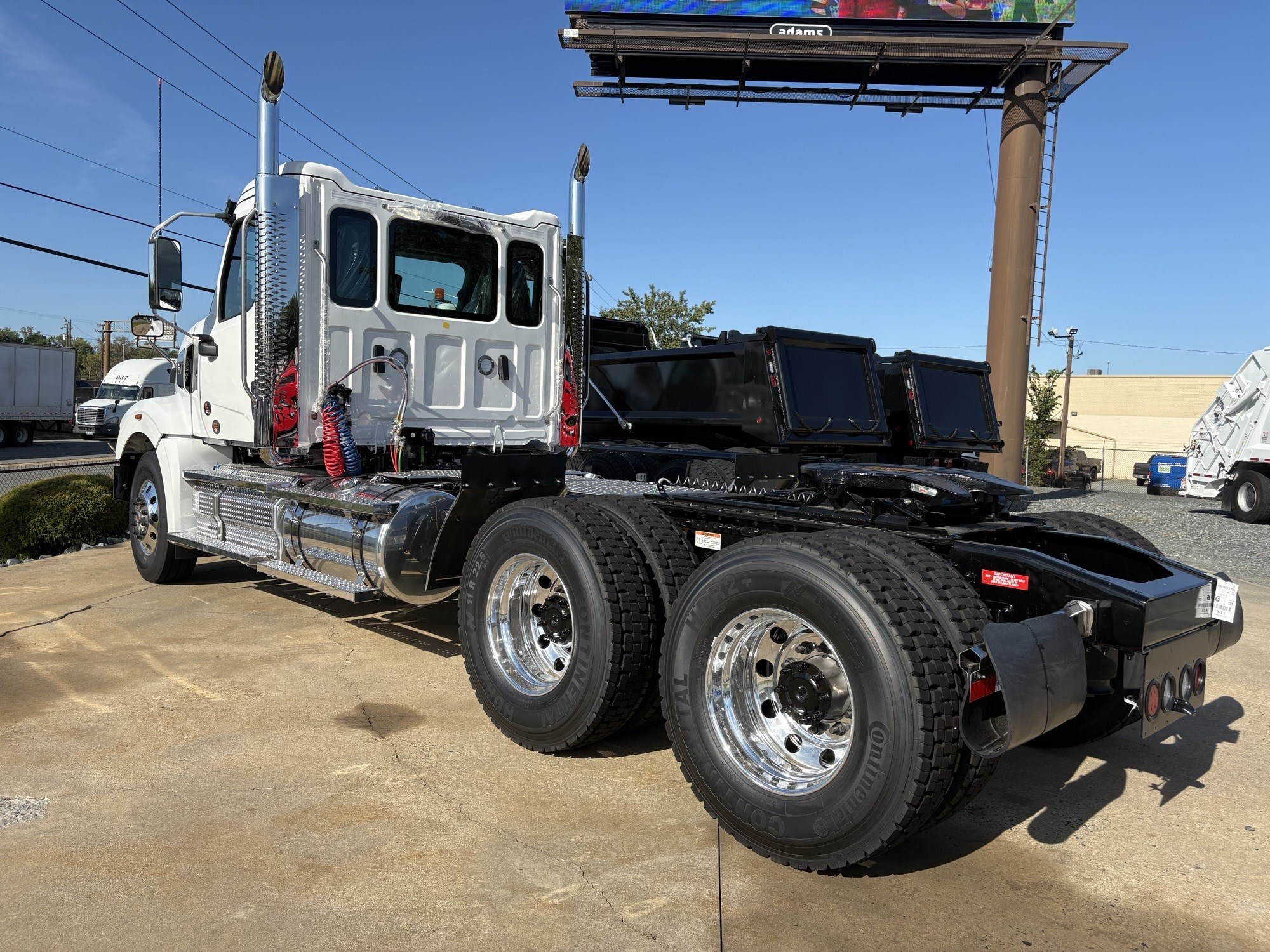 2027 Western Star 49X 2027 Western Star 49X - image 4 of 4