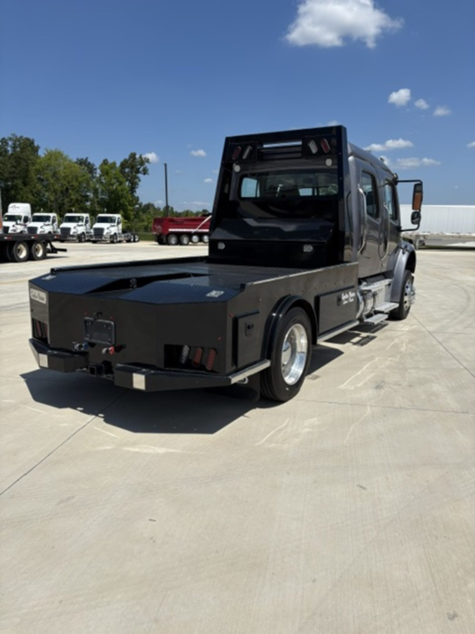 2026 Freightliner M2 106 in Weyers Cave, VA — photo 2
