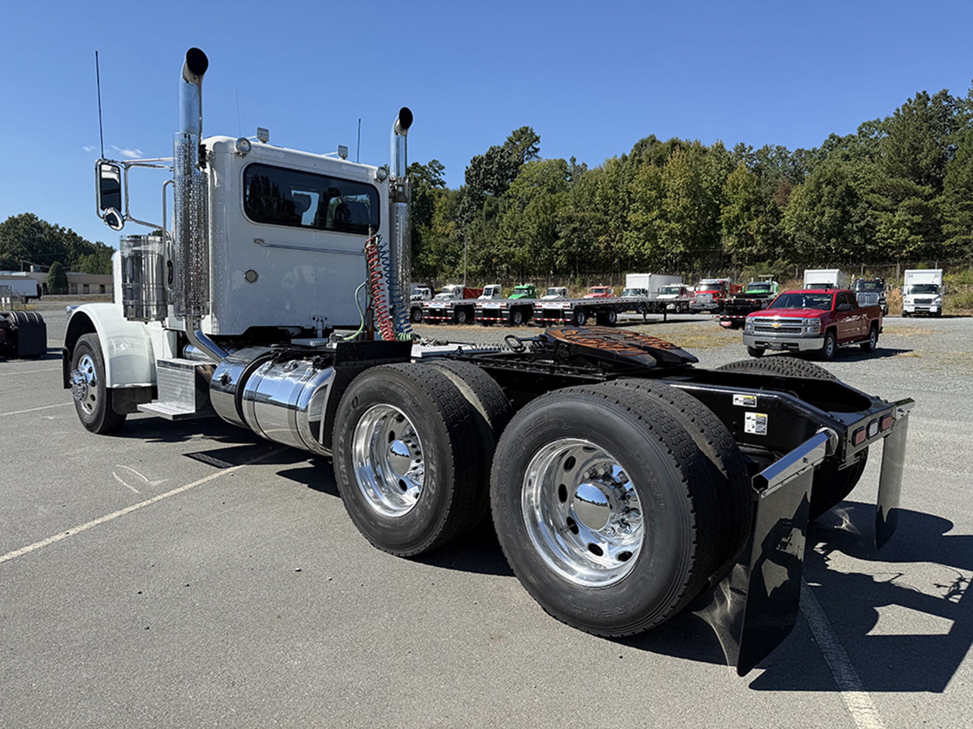2019 Peterbilt 389 - image 6 of 6