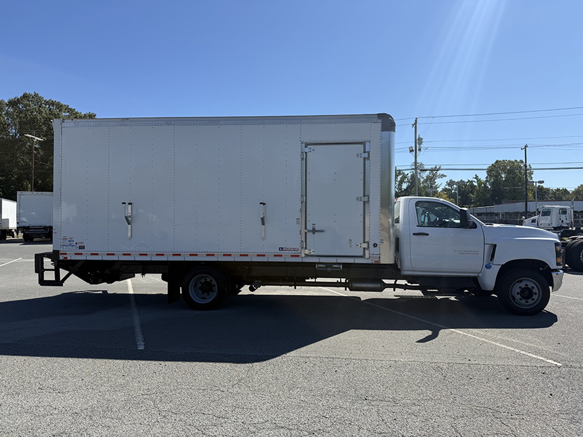 2022 Chevrolet GM515 - image 3 of 6