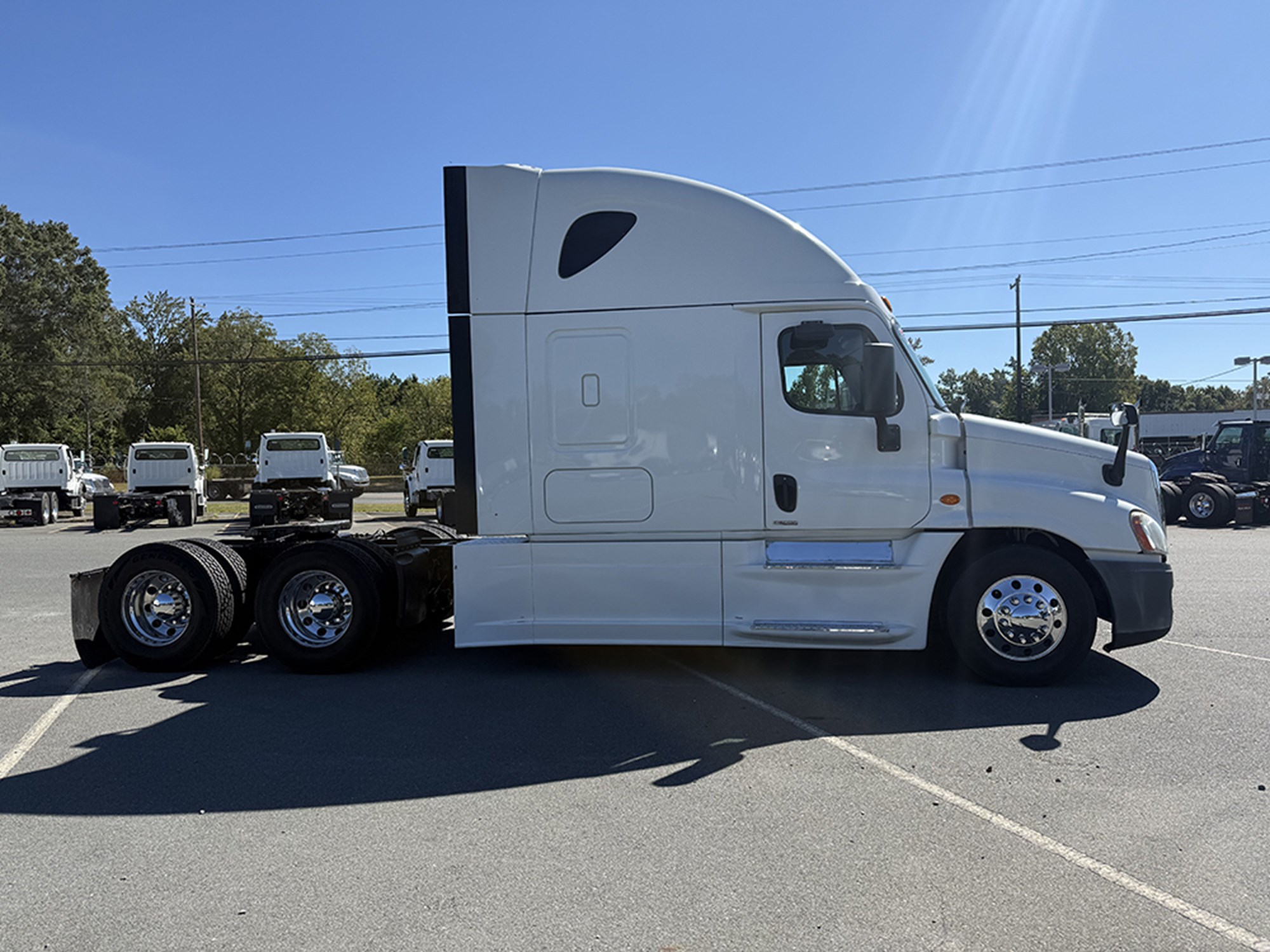 2016 Freightliner Cascadia — photo 3