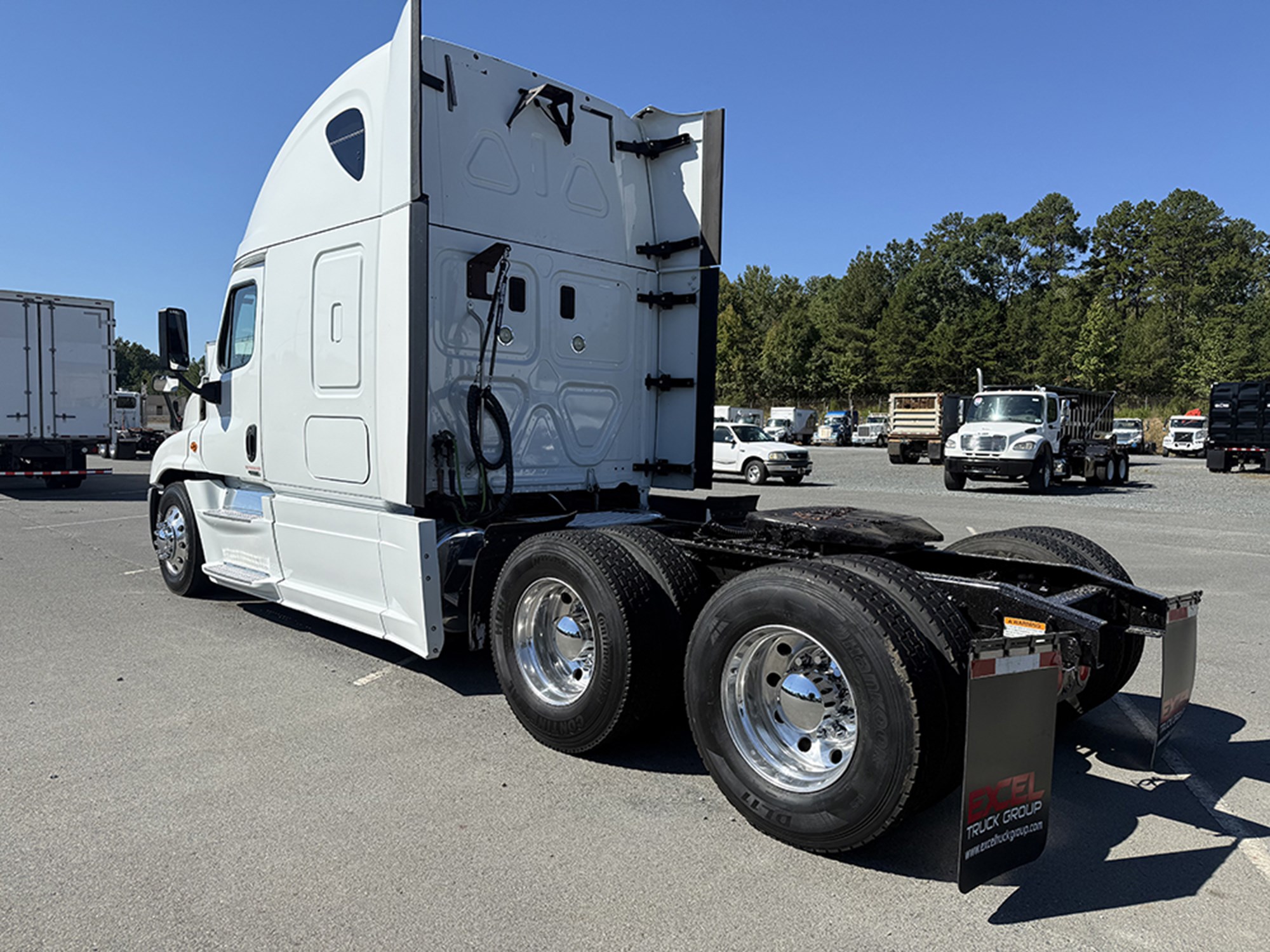 2016 Freightliner Cascadia — photo 6