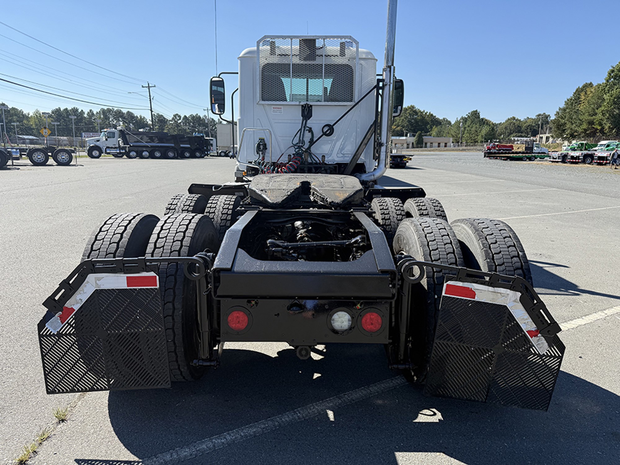 2016 Mack CXU (Pinnacle) 2016 Mack CXU (Pinnacle) - image 5 of 6
