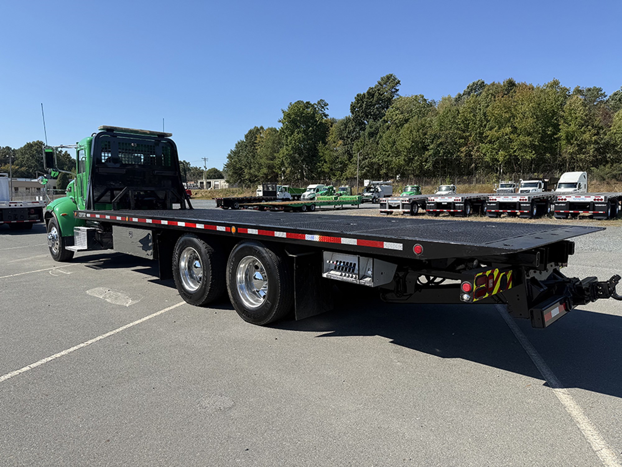 2015 Peterbilt 348 2015 Peterbilt 348 - image 6 of 6