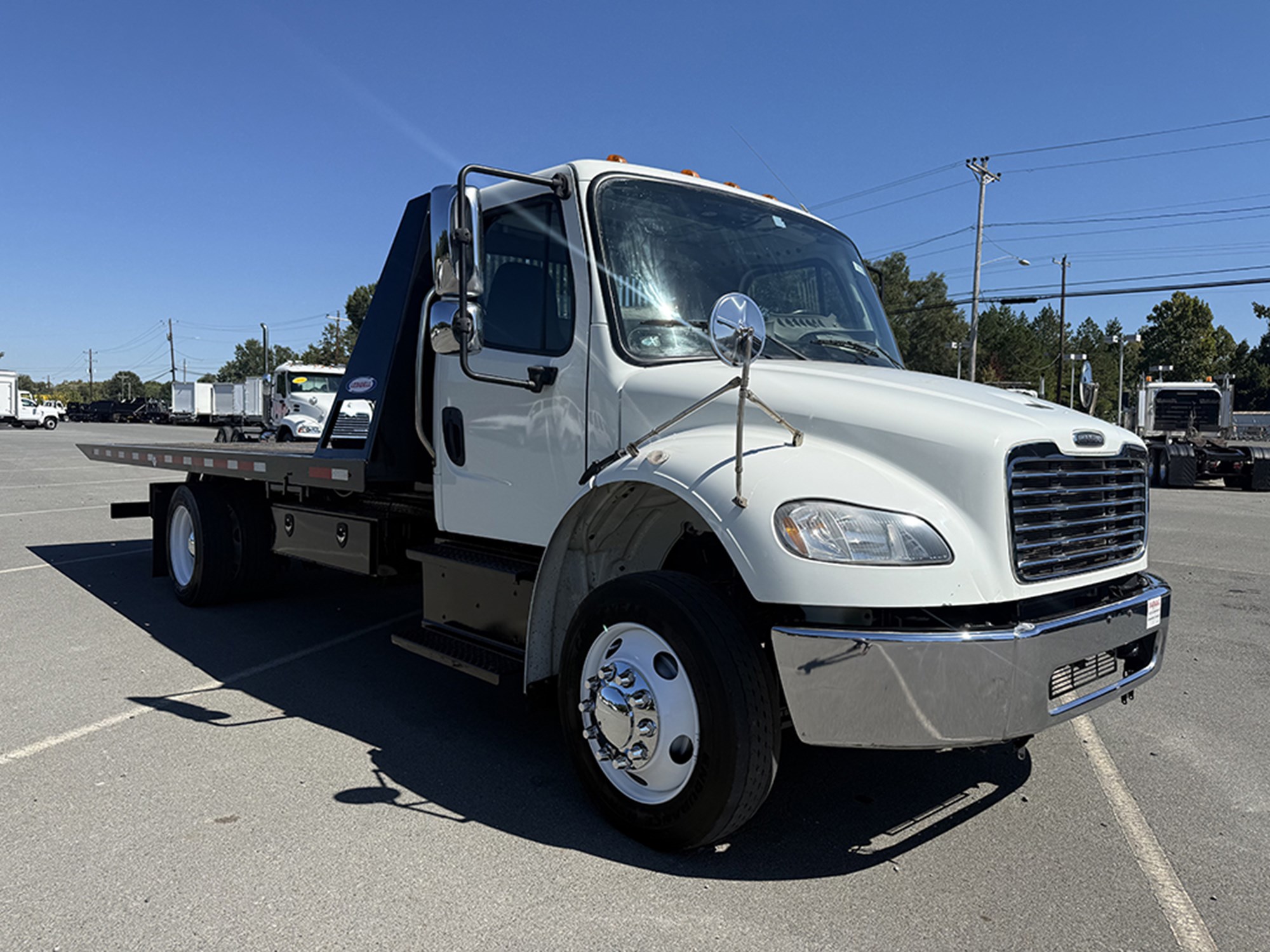 2020 Freightliner M2 2020 Freightliner M2 - image 2 of 6