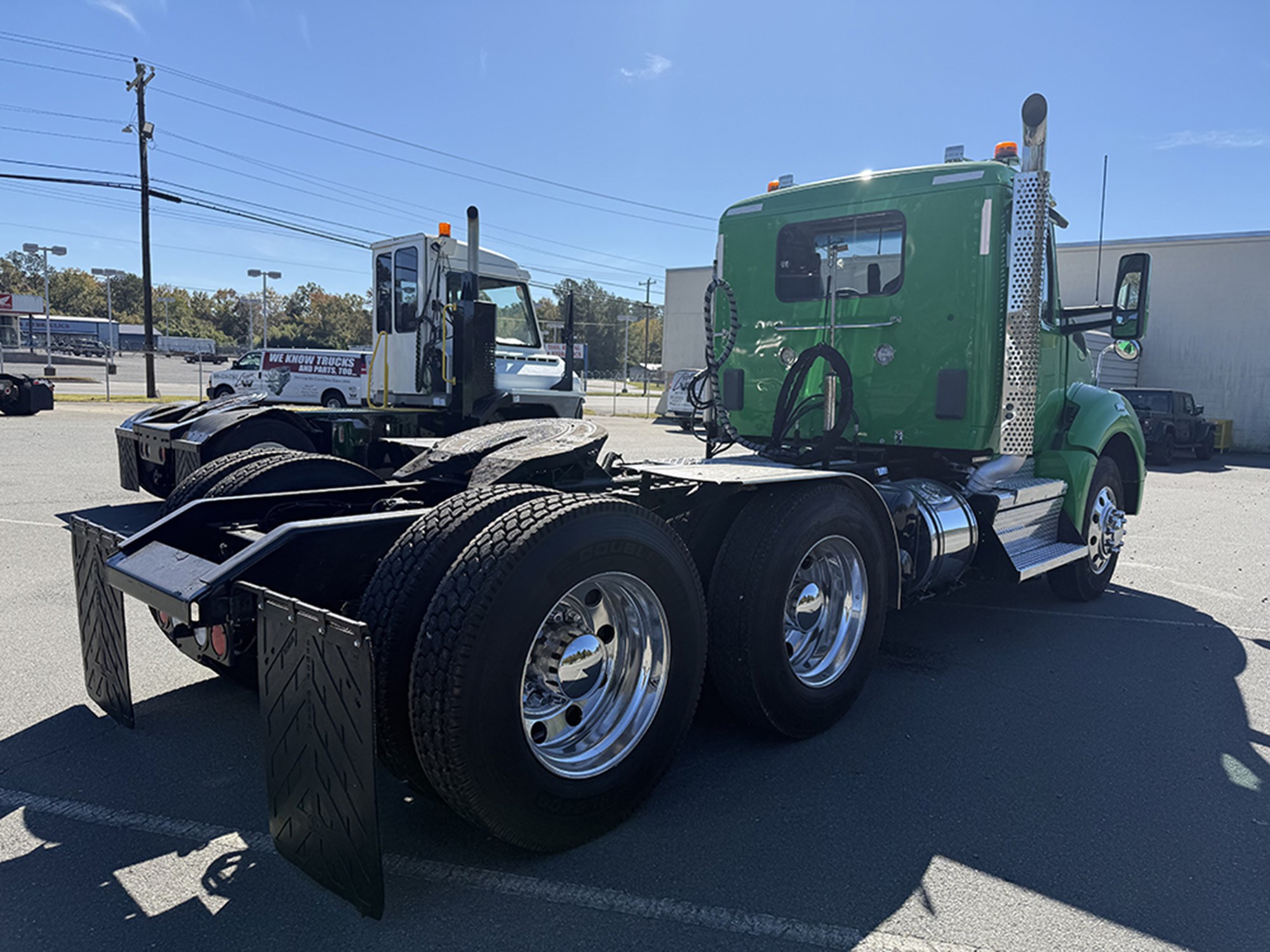 2019 Kenworth T880 2019 Kenworth T880 - image 4 of 6
