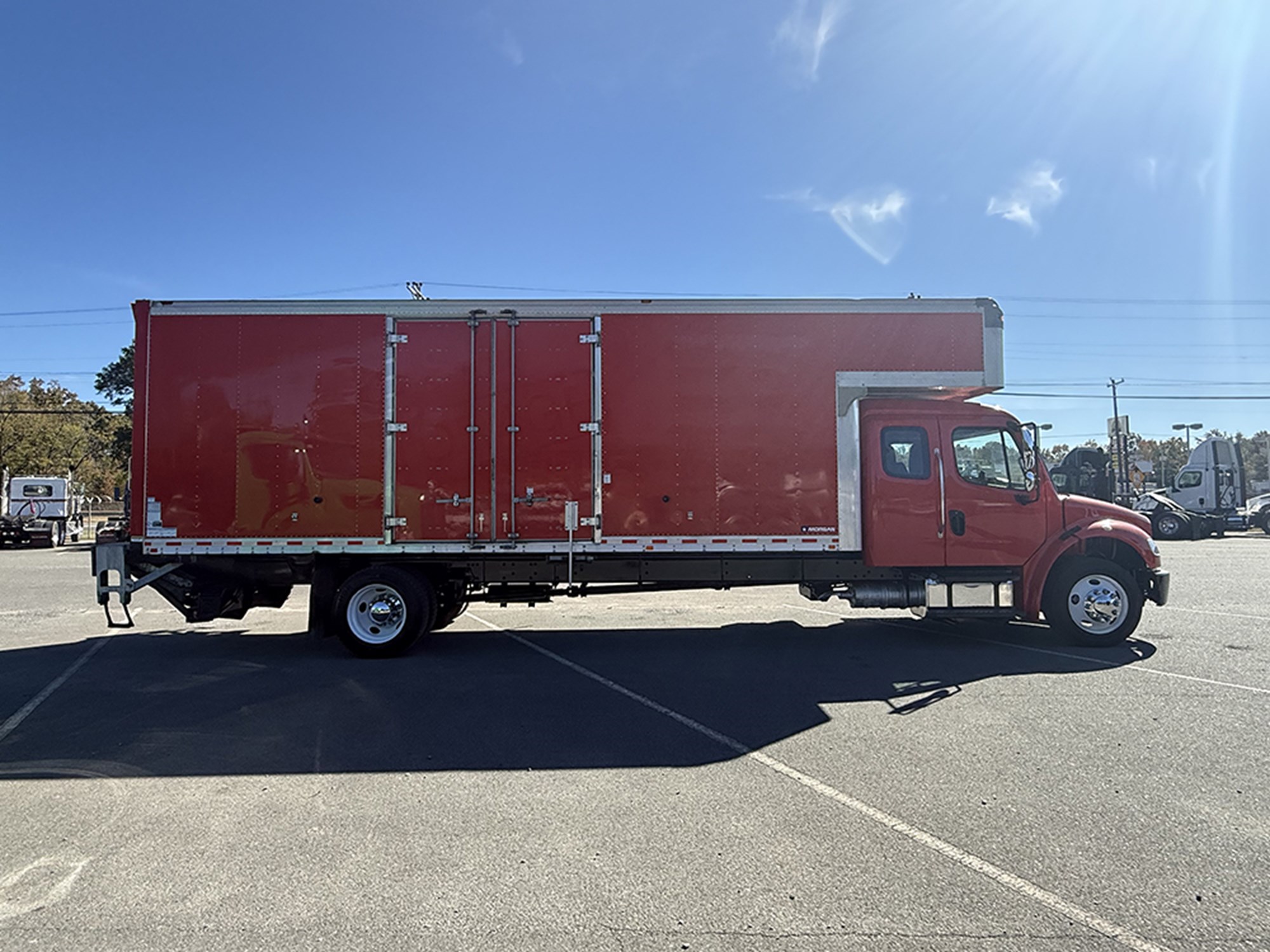 2020 Freightliner M2 2020 Freightliner M2 - image 3 of 6